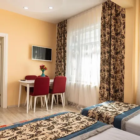 Piport Aparthotel 3*